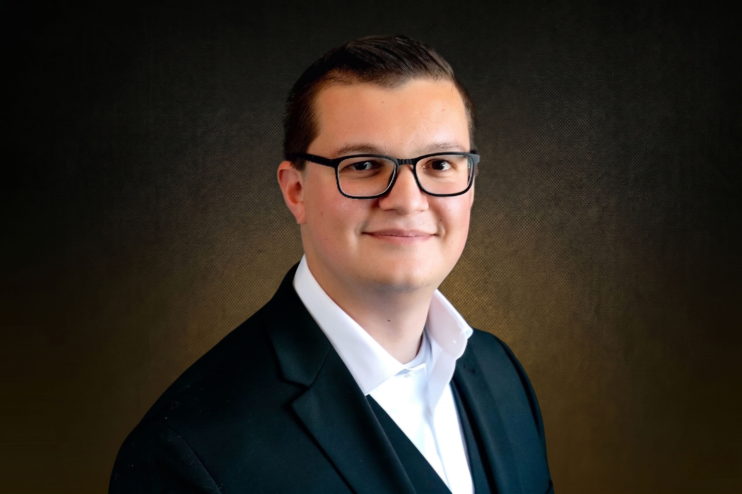 Martin Prosev, Business and Operations at Book Cover Hub